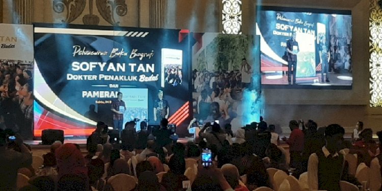 Sofyan Tan Tulis Kisah Perjalanan Hidup Dalam Buku 'Dokter Penakluk Badai'