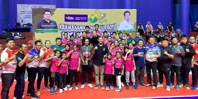 PB Indocafe Juara Umum Kejurkot PBSI Medan 2023