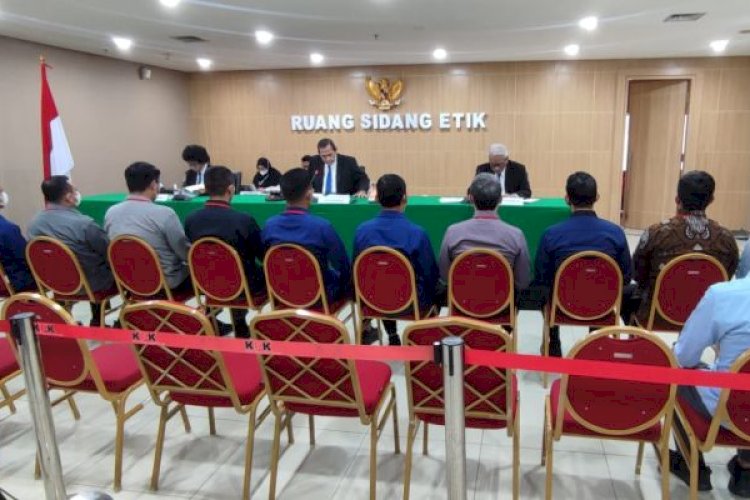 Terbukti Terima Uang dari Tahanan, 12 Pegawai Rutan KPK Disanksi Berat ...