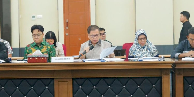 Miris, Kadis Pendidikan di Sumut Mangkir Saat Komisi X Bahas Sekolah Terdampak Banjir