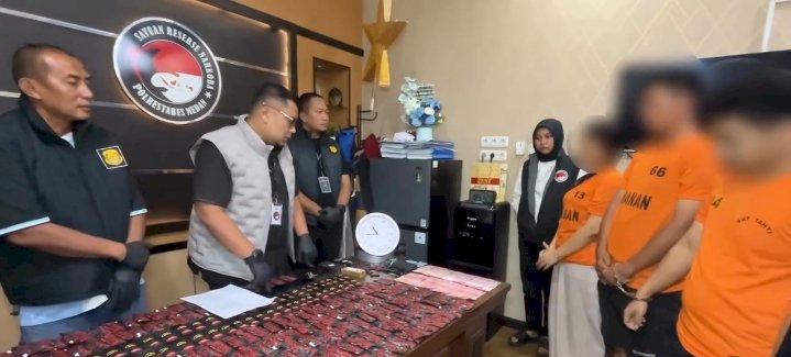 Jaringan Pod Getar Malaysia Dibongkar di Medan, Barang Haram Diselipkan dalam Jam Dinding