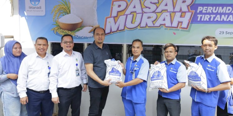 Peduli Sesama, Perumda Tirtanadi Gelar Pasar Murah