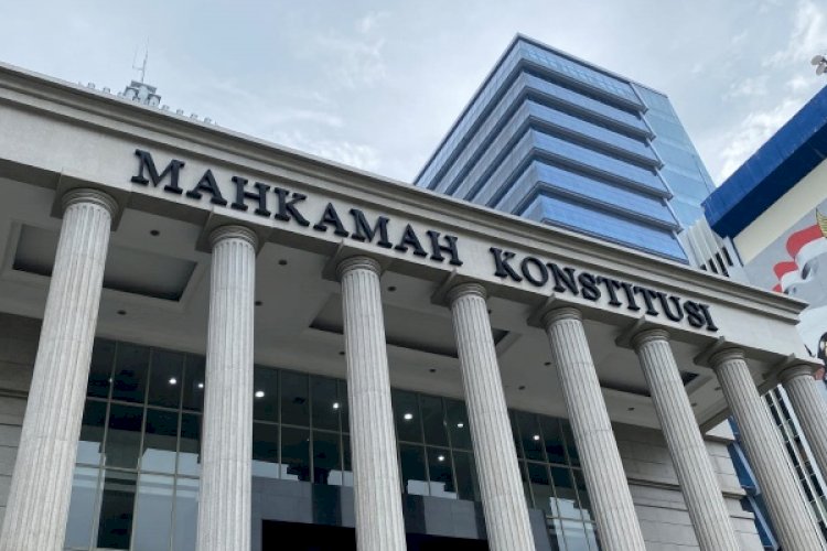 Malam Ini MK Tentukan Nasib Gibran soal Syarat Pendidikan