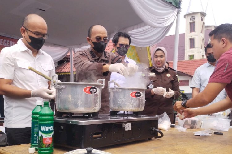 Didominasi Kasus Narkoba, Kejari Asahan Musnahkan 2,2 Kg Barang Bukti