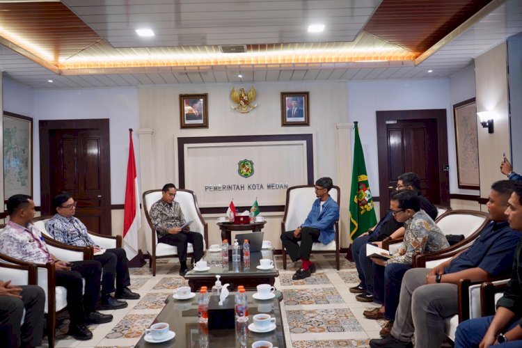 Rico Waas Minta Komunitas Kreatif Medan Lawan Hoaks dengan Konten Positif