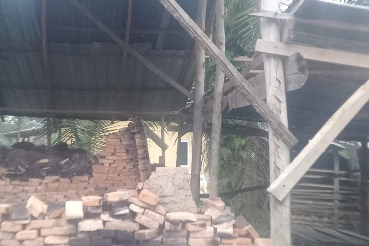 Petir Sambar Kilang Batu Bata di Asahan, Seorang Pekerja Tewas