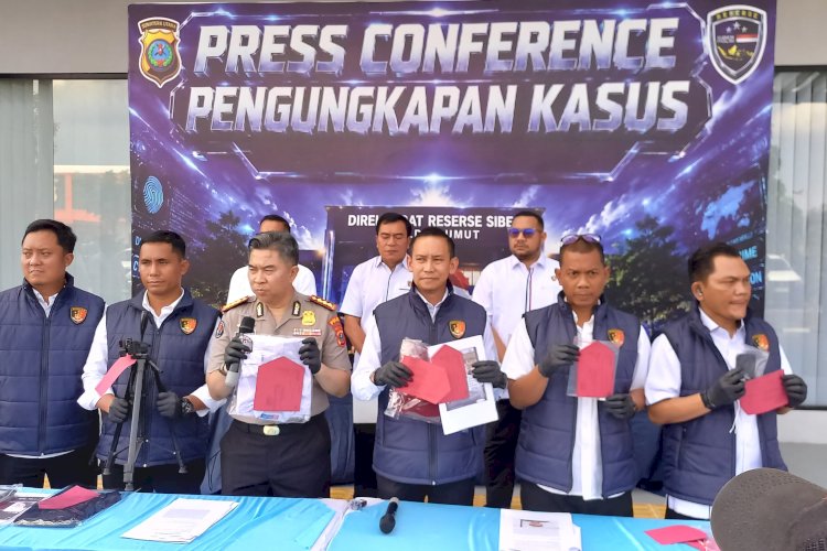 Raup Rp80,6 Juta dari Konten Pornografi, Kreator TikTok Diciduk Polisi