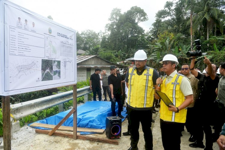 Bobby Minta Proyek Turap di Nias Tuntas Sebelum Arus Nataru Meningkat