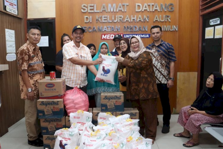 PTPN IV Salurkan Sembako untuk Korban Banjir di Hamdan dan Aur