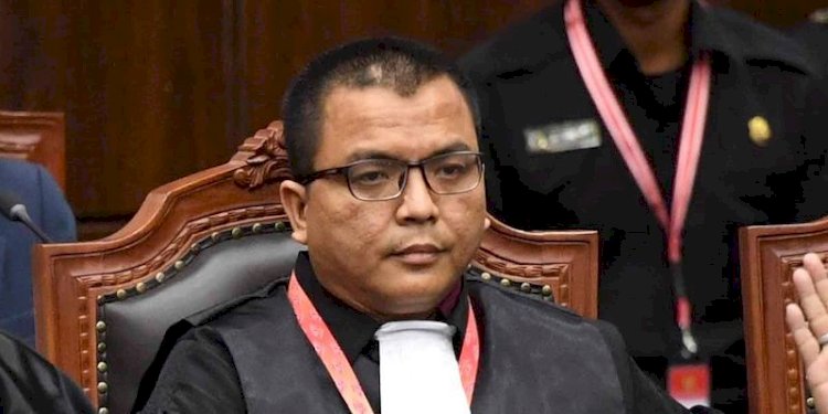 Usai Putusan MK, Denny Indrayana Desak DPR Mulai Pemakzulan Gibran