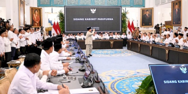 Masalah Indonesia, Banyak Menteri Tak becus tapi Ogah Mundur