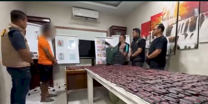 Polisi Bongkar Gudang 1.152 Vape Narkoba Berkedok Bengkel di Medan