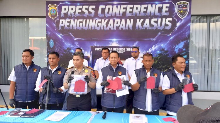 Raup Rp80,6 Juta dari Konten Pornografi, Kreator TikTok Diciduk Polisi